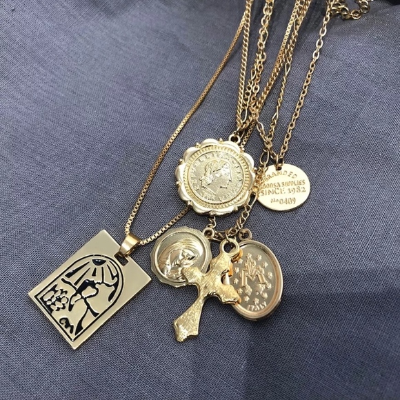 Set of Layered Gold Pendant Religious Necklaces - Picture 4 of 8